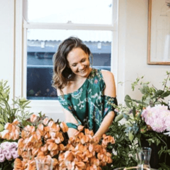 Wilde Flora, terrarium and floristry teacher